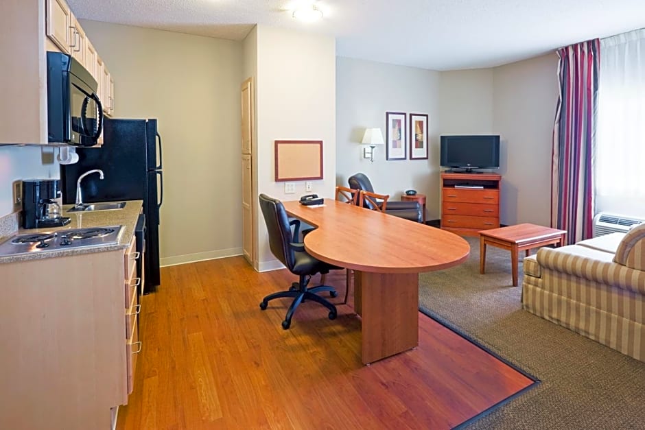 Candlewood Suites Bordentown-Trenton, an IHG Hotel