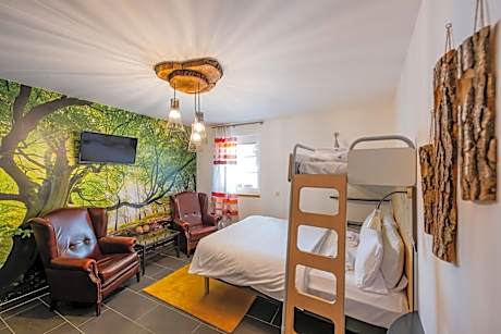 4-bedroom family suite in the annex building