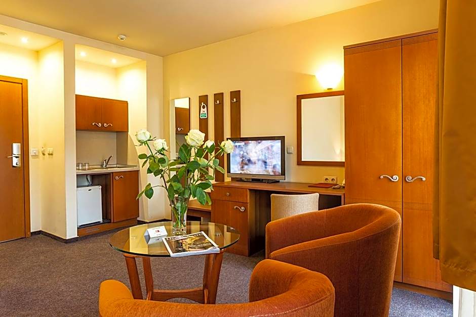 Sofia Place Hotel by HMG