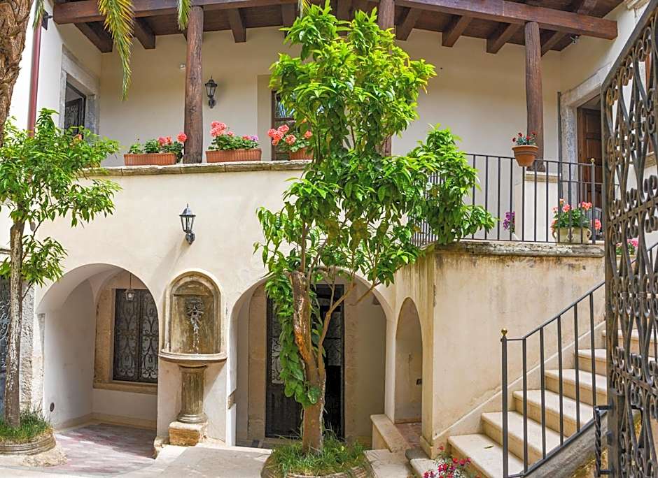 Palazzo Candida B&B