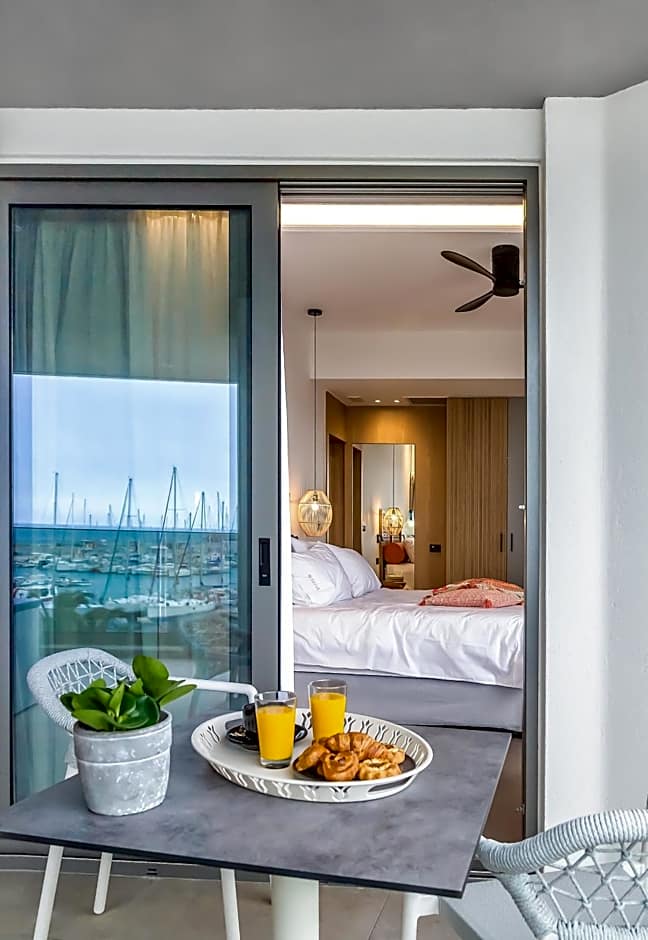 SAVUS Boutique Hotel