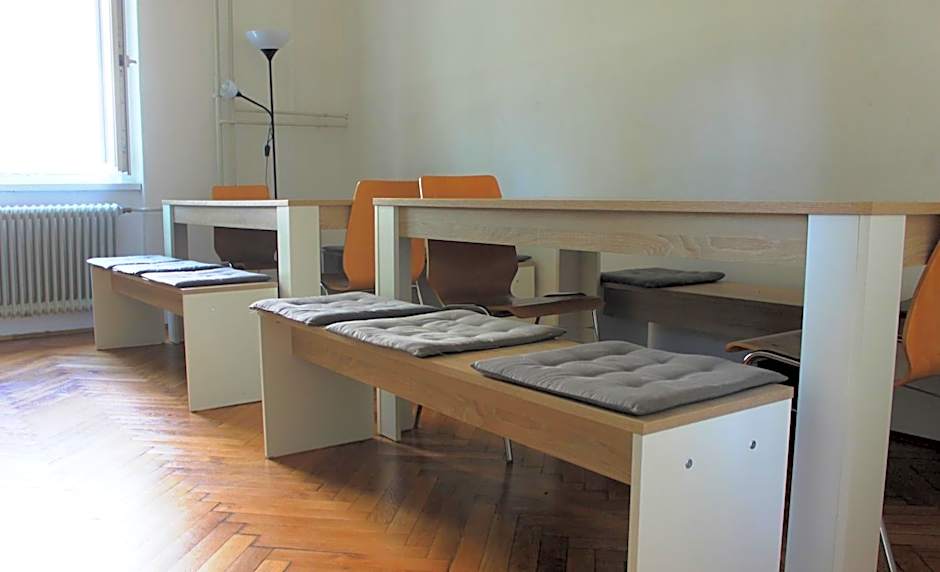Hostel DIC