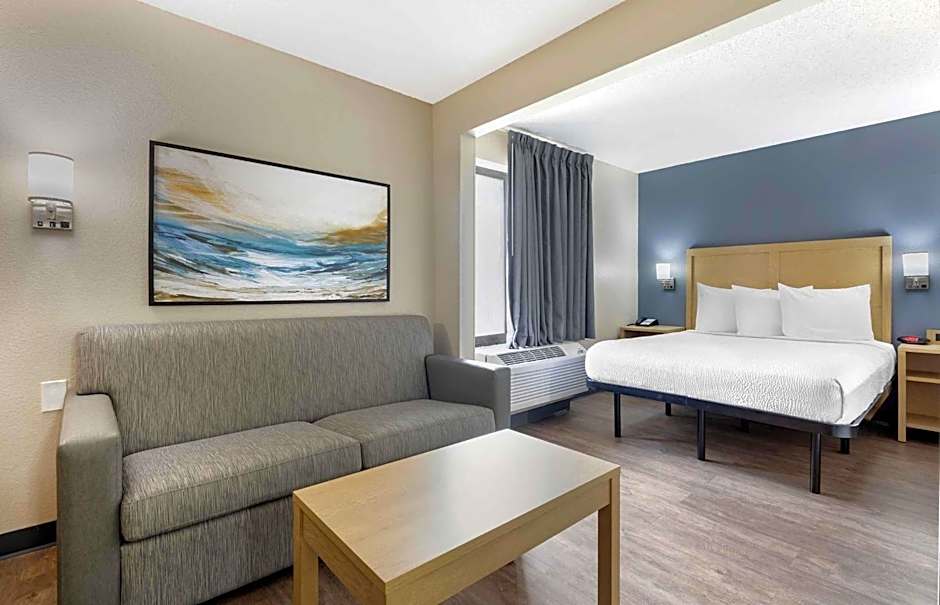 Extended Stay America Suites - Arlington - Six Flags