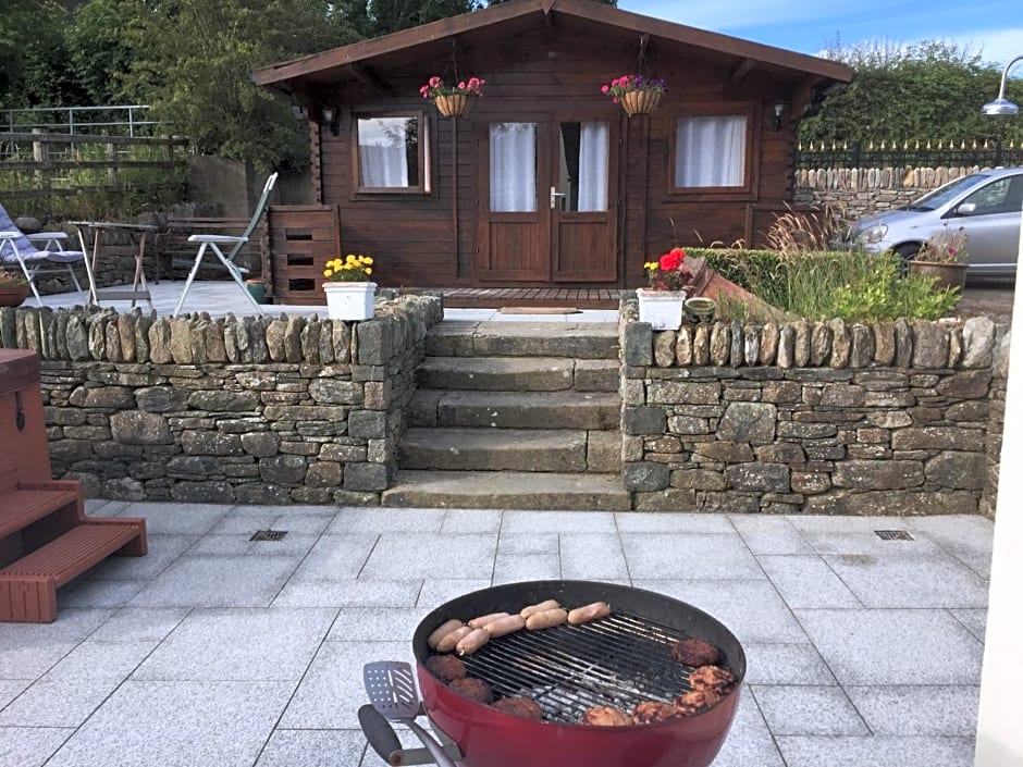Chalet Superking bed Free Sauna jacuzzi