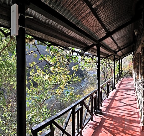 Neemrana's Glasshouse on the Ganges