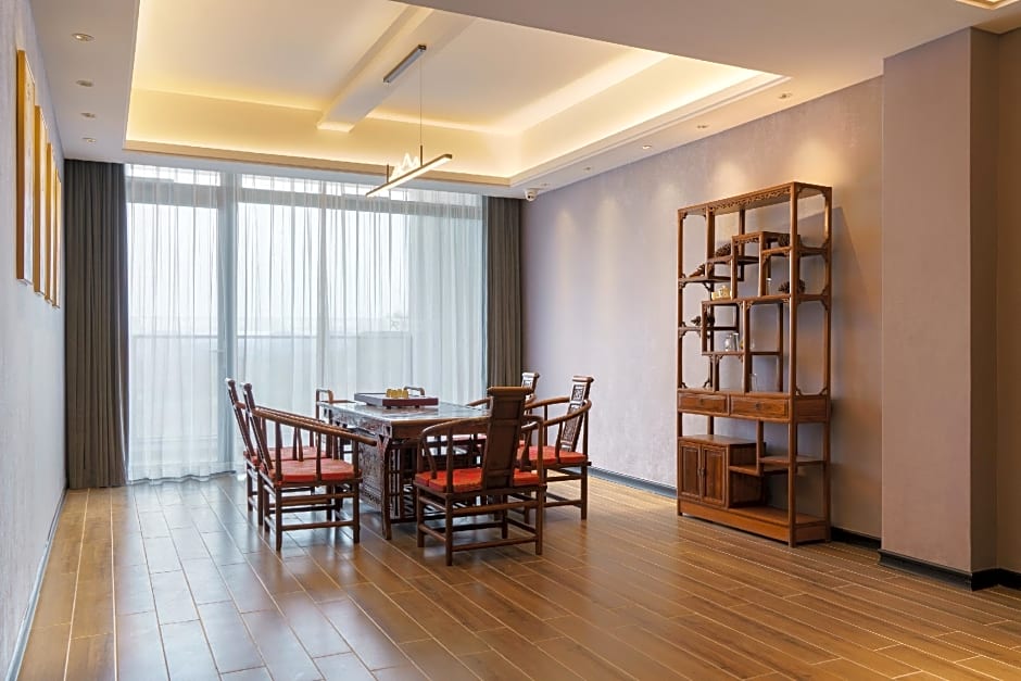 Rezen Select Hotel Huzhou Boxin Bay