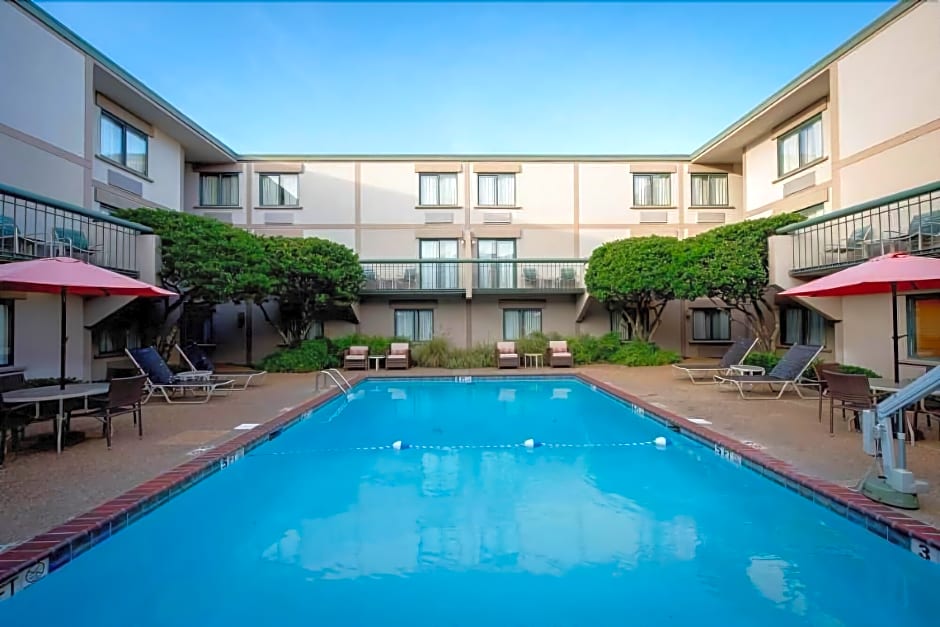 Cabot Lodge Jackson North