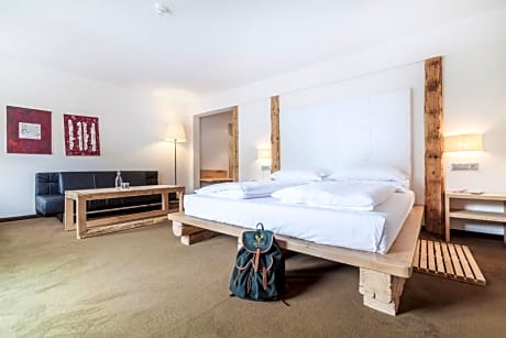 Deluxe Double Room with Bath