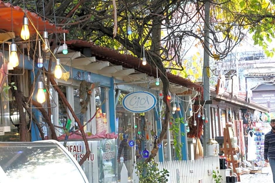 Otel Manolian Şirince