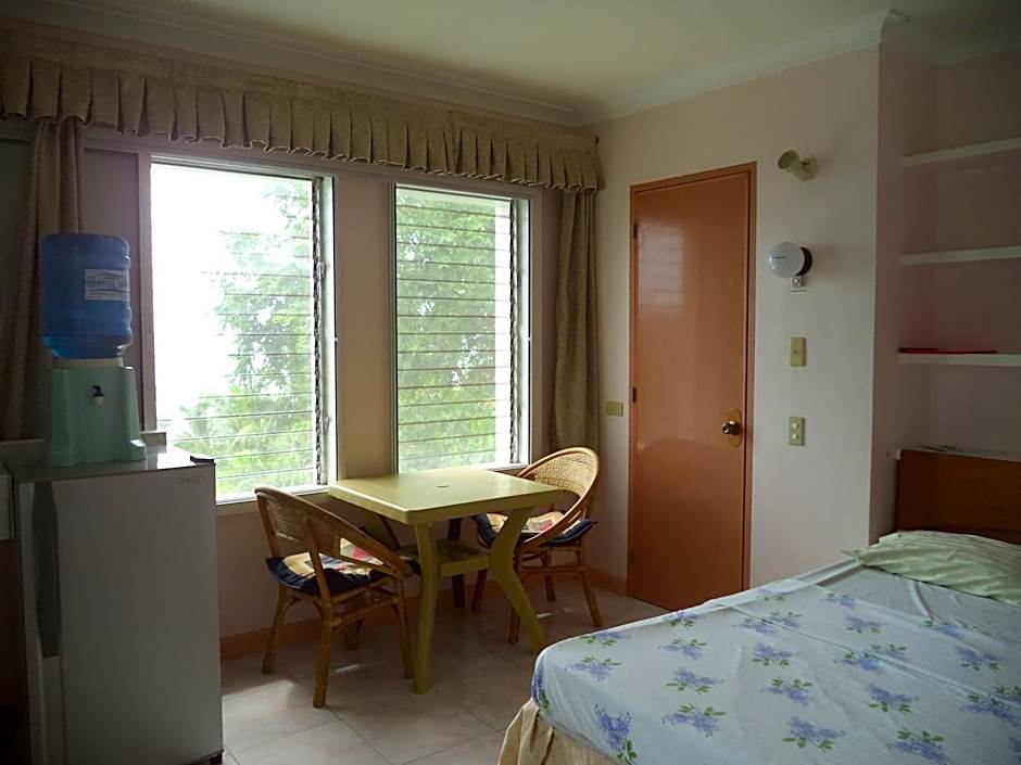 Photo 1 of 6 of Studio Apartment, Sea View