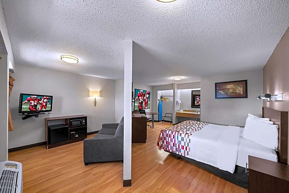 Red Roof Inn Dallas - DFW Airport North