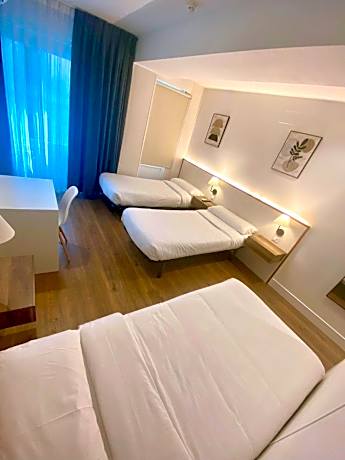 Single Bed in 3-Bed Female Dormitory Room