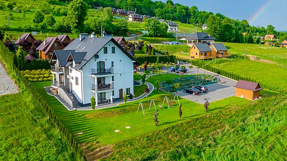 Jaworina- Apartamenty, Domki i Pokoje
