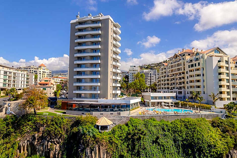 Duas Torres Hotel