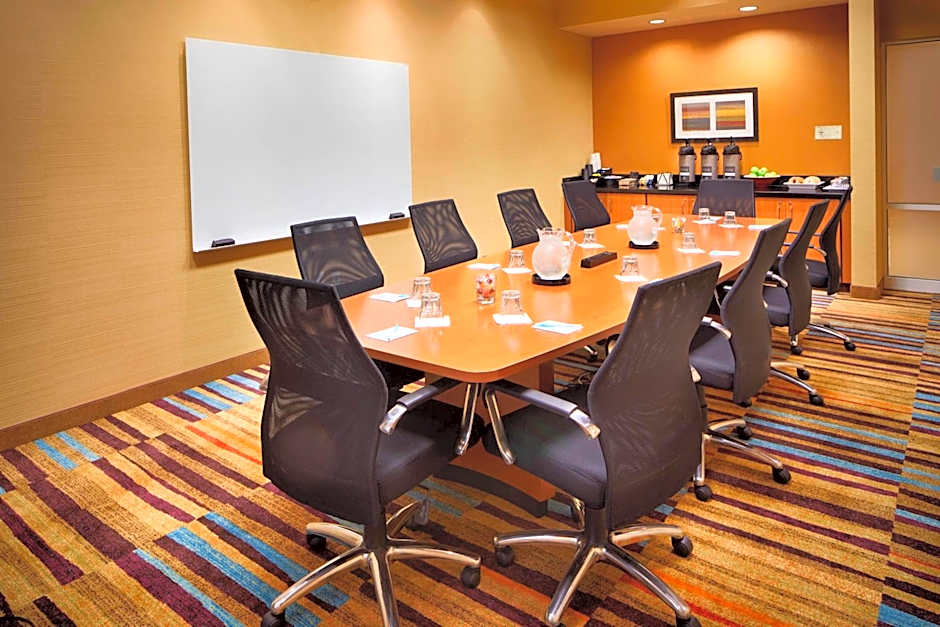 Fairfield Inn & Suites by Marriott Columbus Polaris