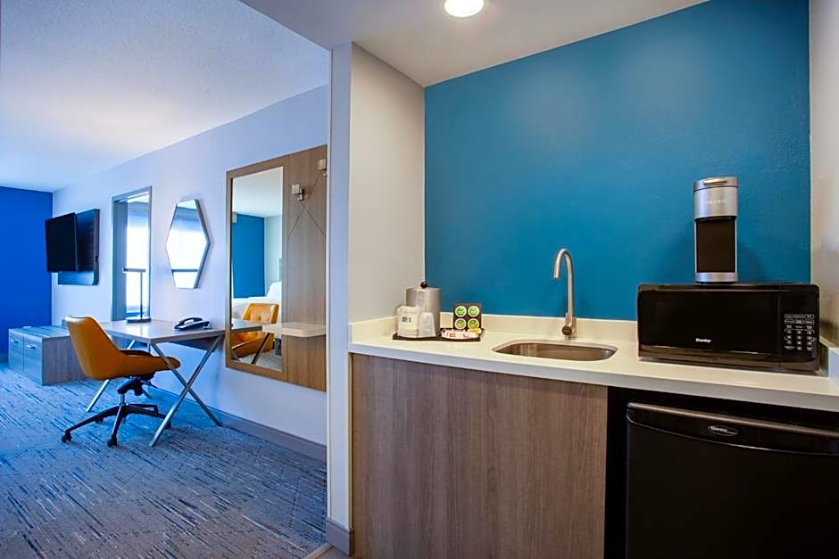 Holiday Inn Express & Suites Bradenton East-Lakewood Ranch By IHG