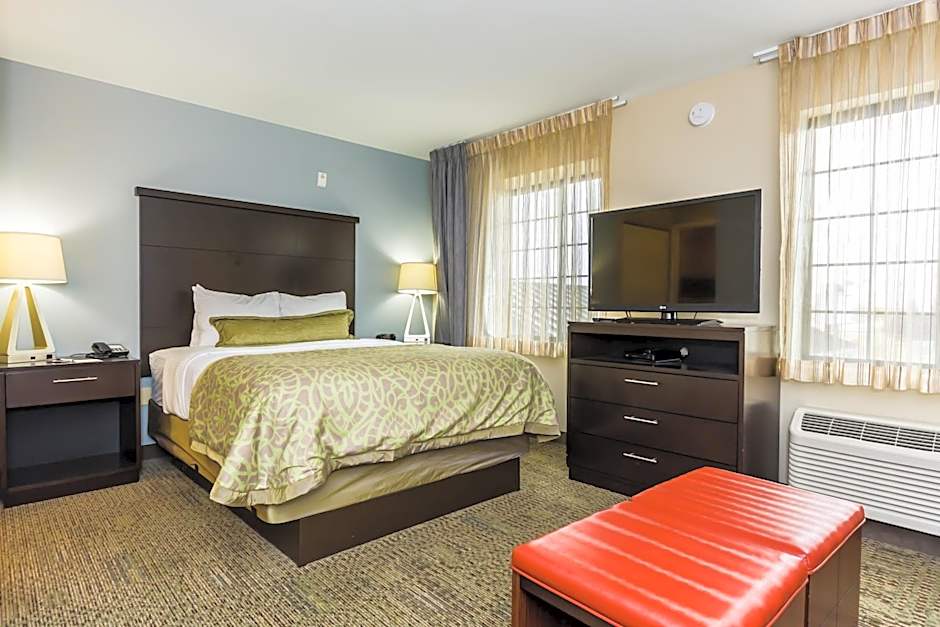 Staybridge Suites Grand Forks By IHG