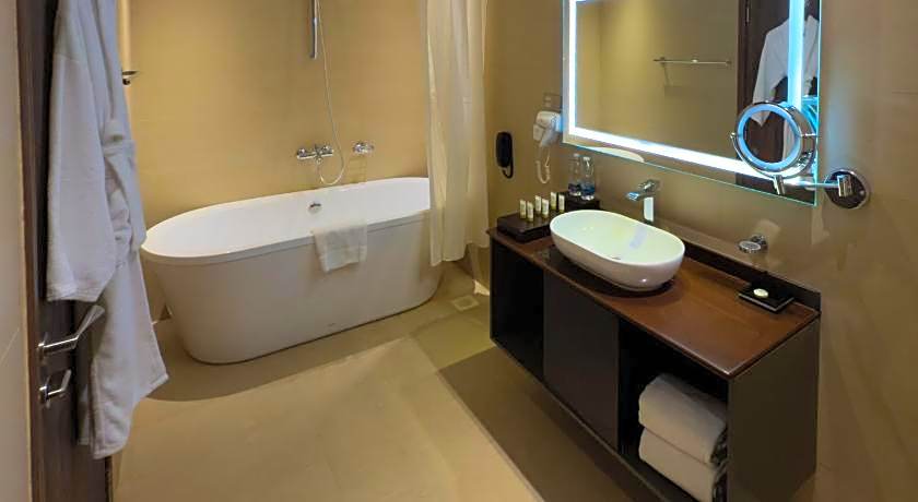 Carnelian Muscat - Airport Hotel