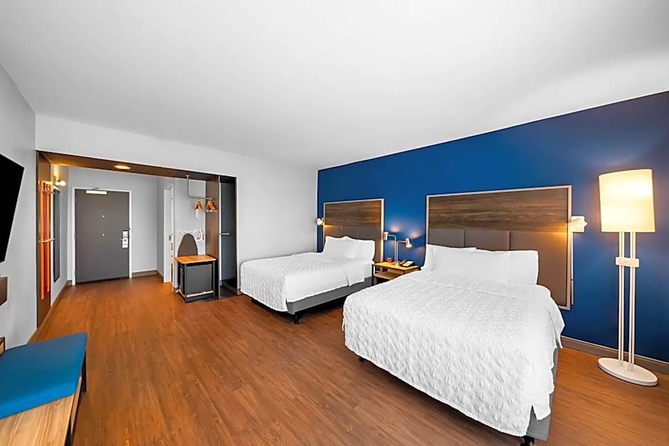 Tru by Hilton Plano East North Hwy 75   