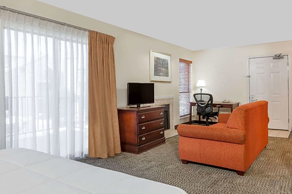 Hawthorn Extended Stay by Wyndham Dallas