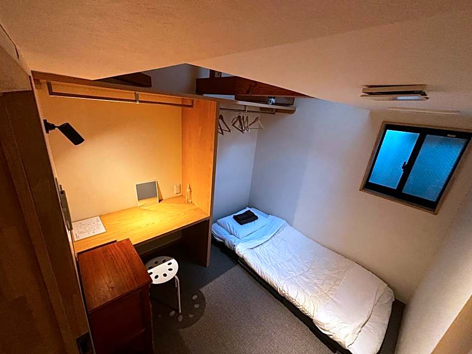 Cafe & Guest House Nagonoya