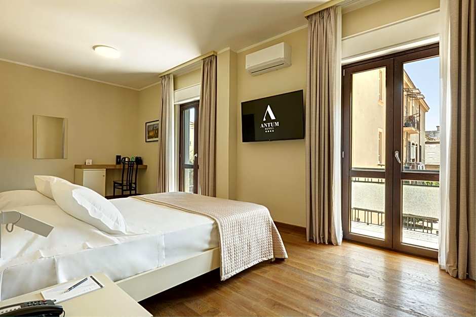 Antum Hotel