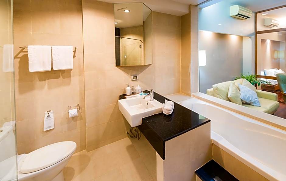 Laemtong Serviced Apartment