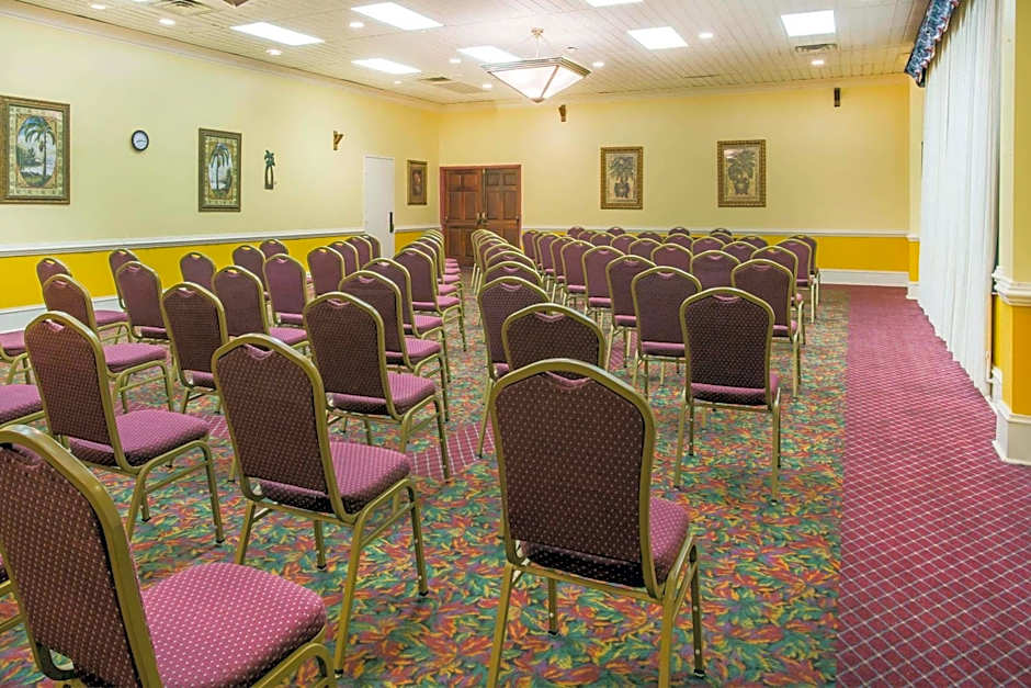 Ramada by Wyndham Wytheville