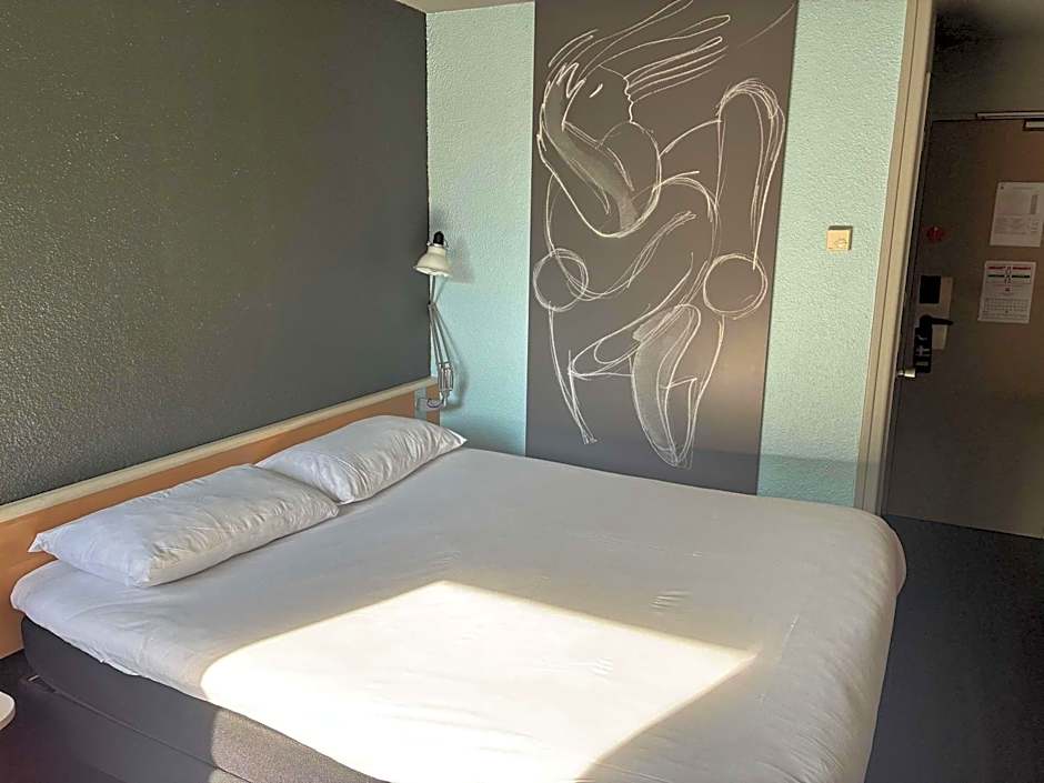 ibis Lorient