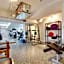 Tropical Beach Condo - Pool, Shops, 86" TV, WiFi