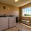 Cobblestone Inn & Suites - Holyoke