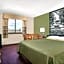 Super 8 by Wyndham Riverton