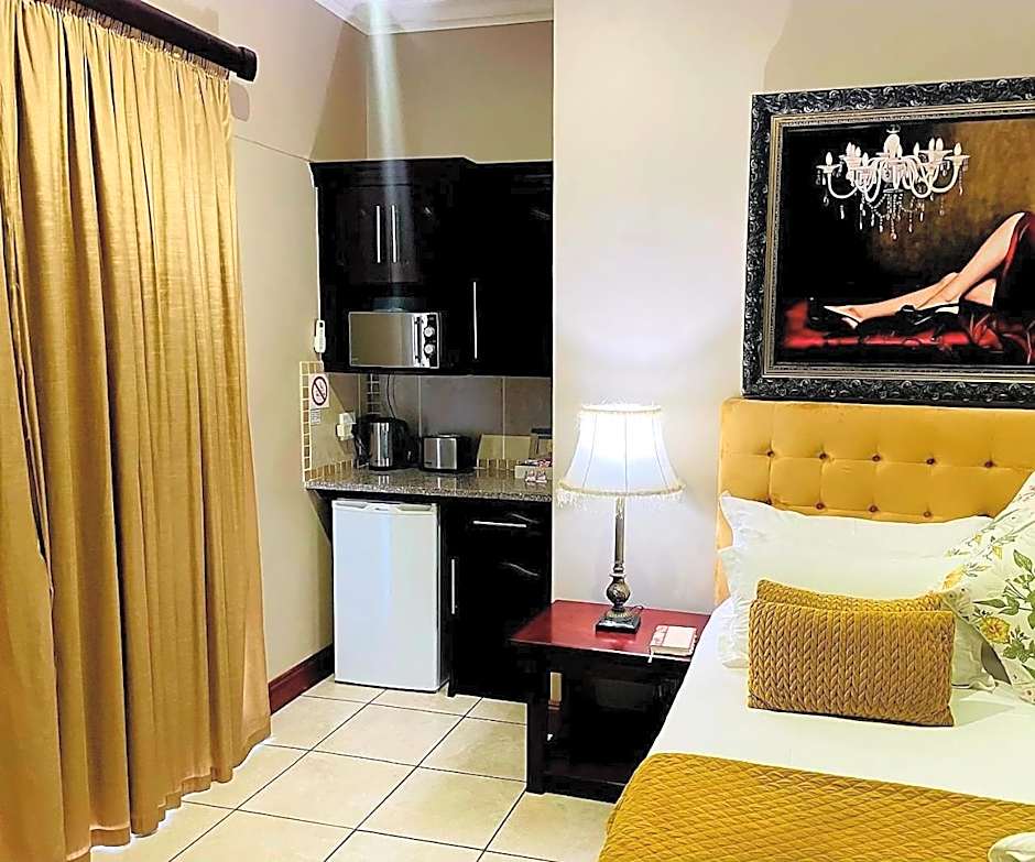 Casa Flora Guesthouse