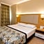 Blue Wave Suite Hotel