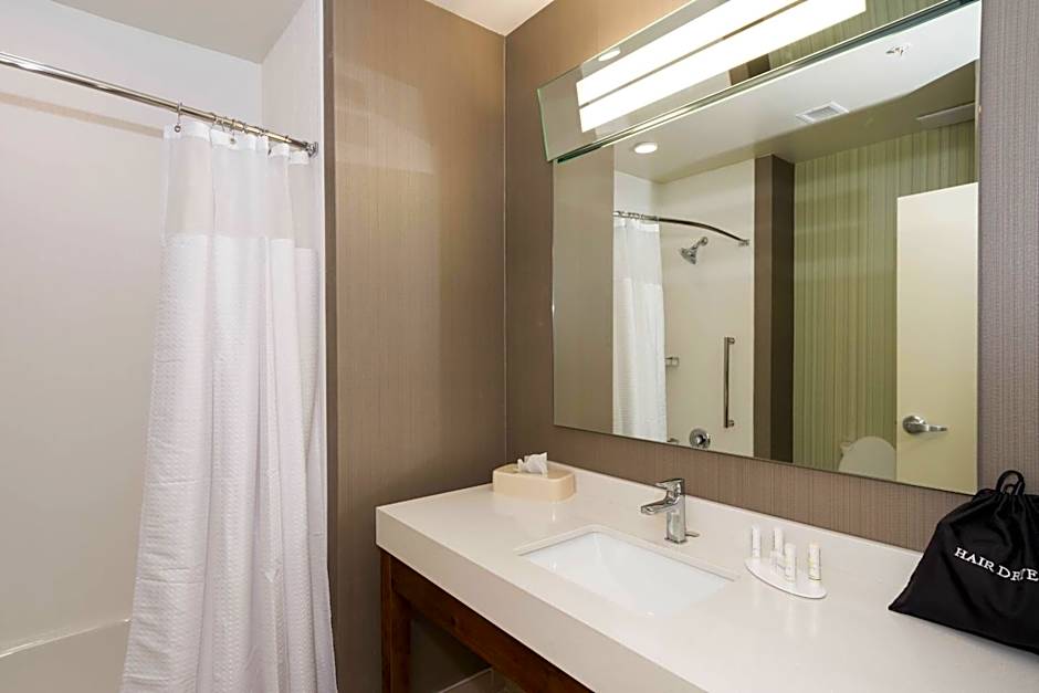 Courtyard® by Marriott® Fayetteville Fort Liberty/Spring Lake