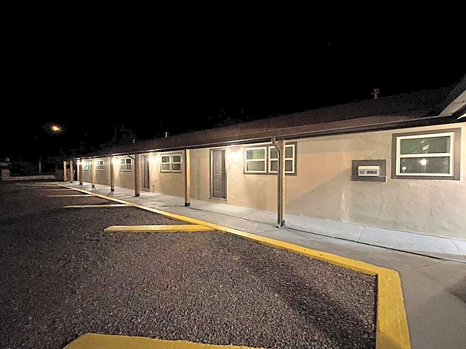 Apt 2- High Plains Lodge at Nomad Landing
