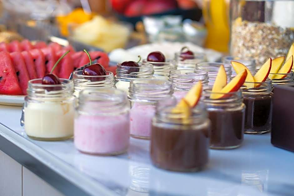 Costa De Luxe Suites