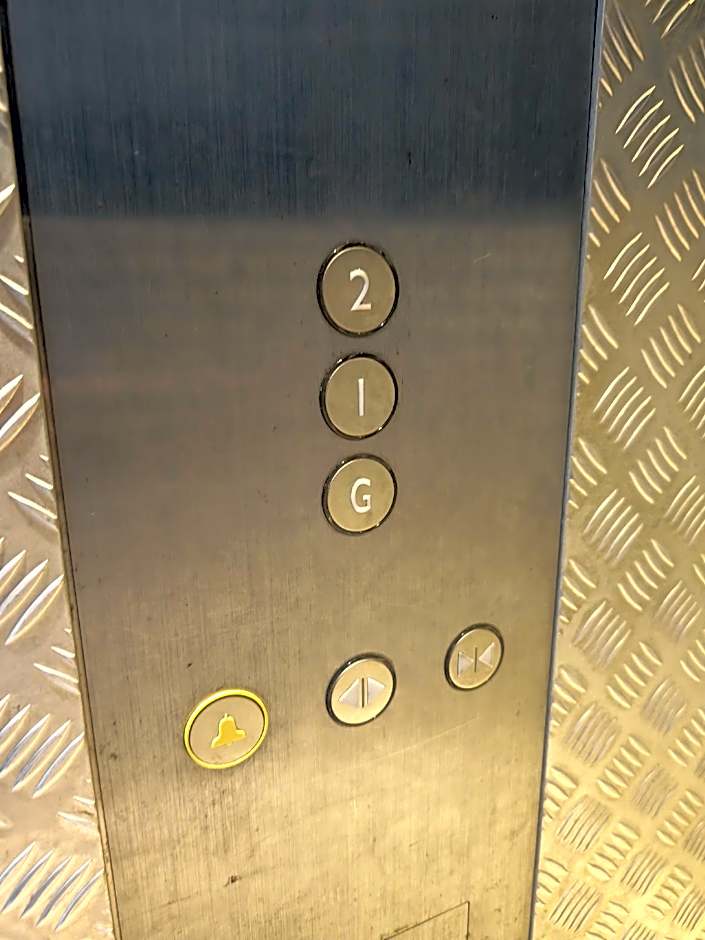 Comfort Two Hotel