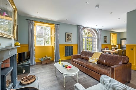 Cottage-Superior-Ensuite-2 Bed-Stables-Stairs