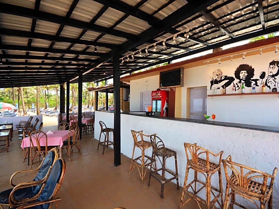 C Roque Resort