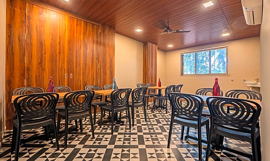 Treebo Prince Andheri East