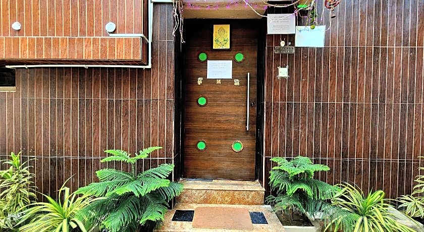 Bhammar's Inn - A Pure Vegetarian Hotel