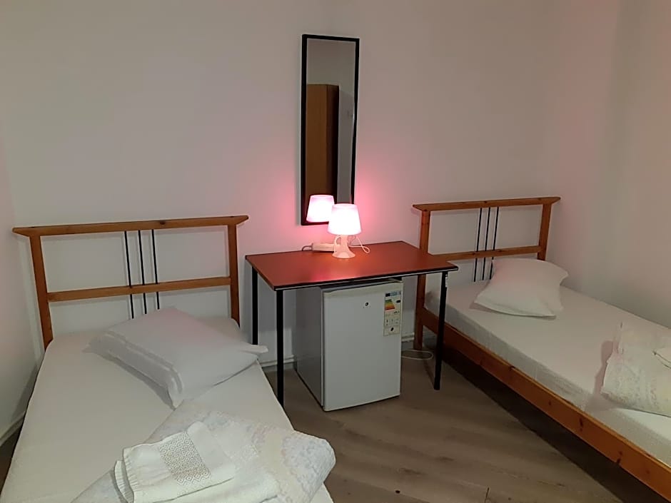 Carol 51 Hostel
