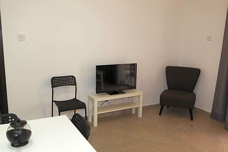 Polyxeni Hotel Apartments