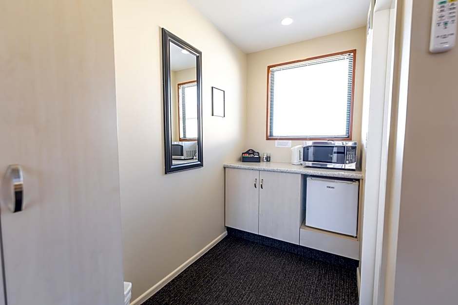 Lobster Inn Motor Lodge