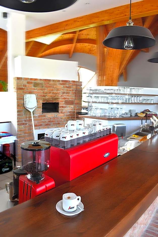 Tekergő Motel és Étterem