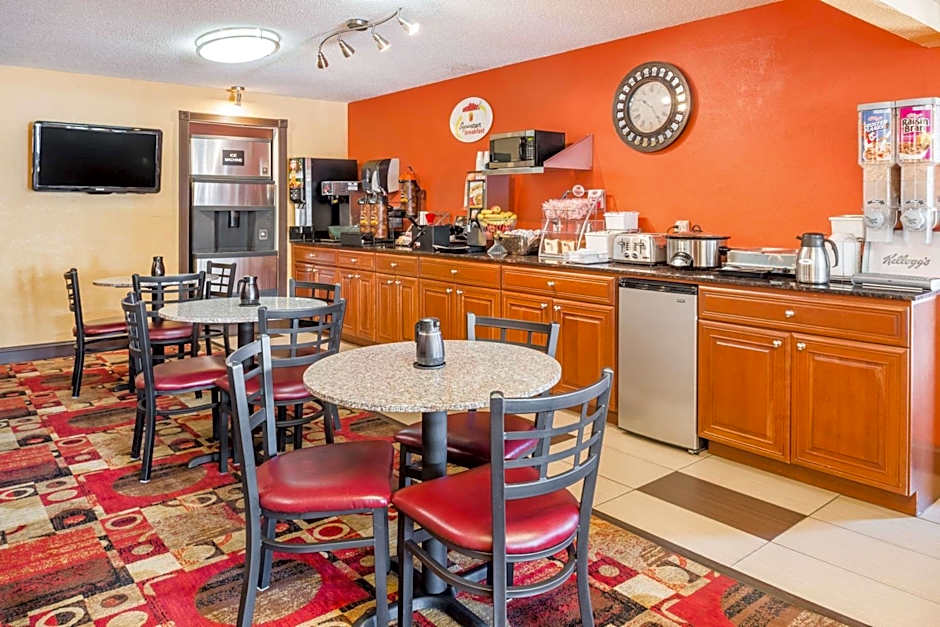 Super 8 by Wyndham Jacksonville