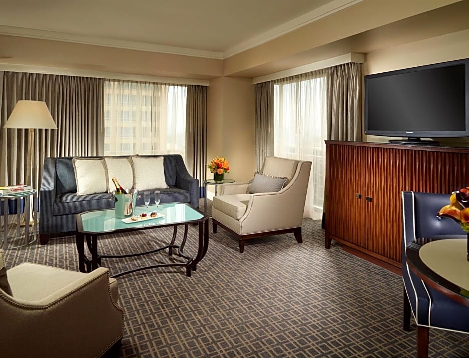 Omni Los Angeles Hotel