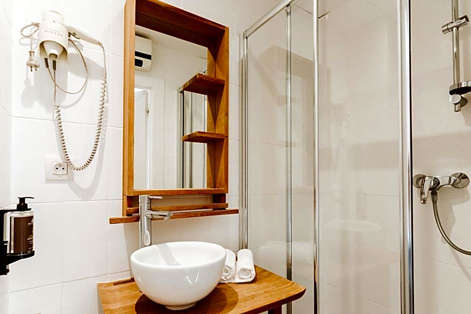 Hôtel Le Petit Castel