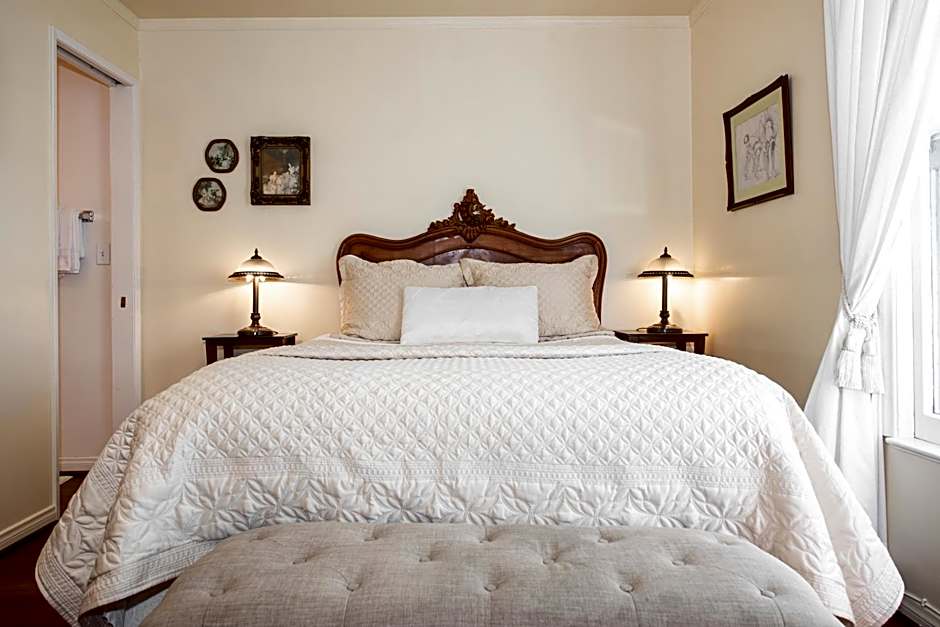 Bath Street Inn